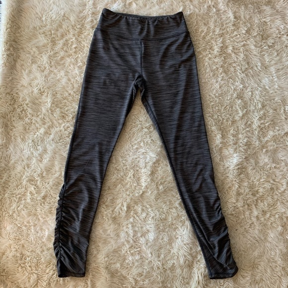3️⃣for$25 lightly worn Kyodan leggings 🔳 - Picture 2 of 9